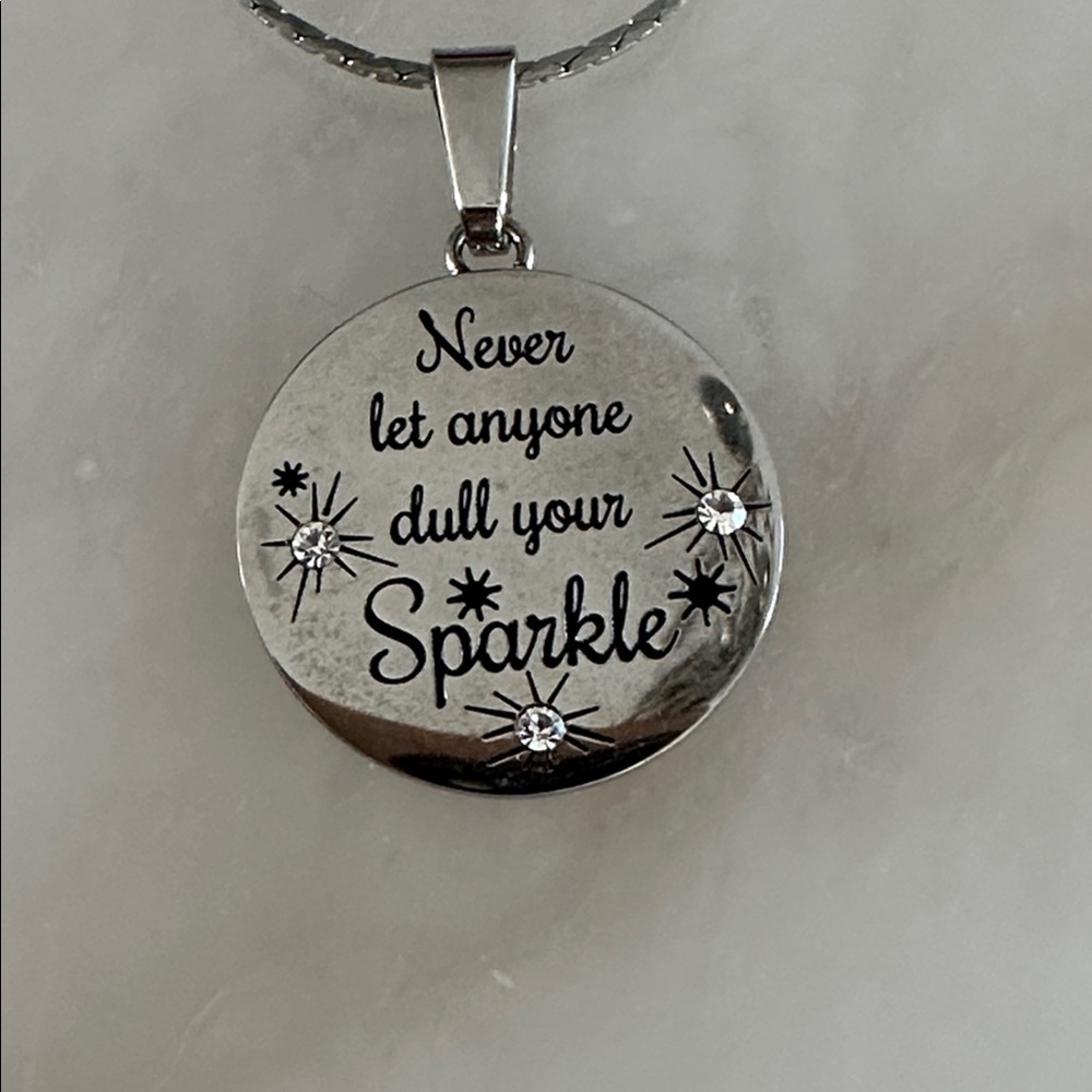 Engraved Silver tone Pendant Necklace